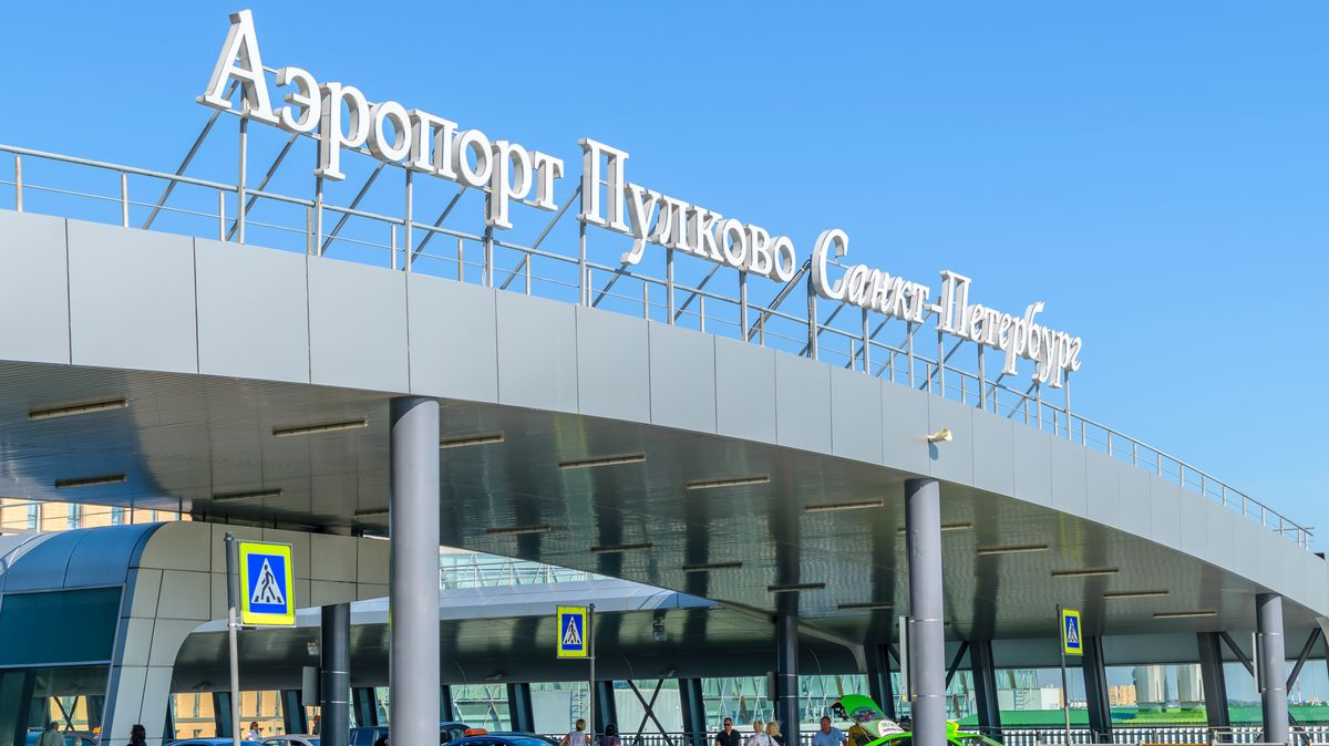Petrohradské letiště obnovilo provoz. Údajně tam létal neznámý objekt